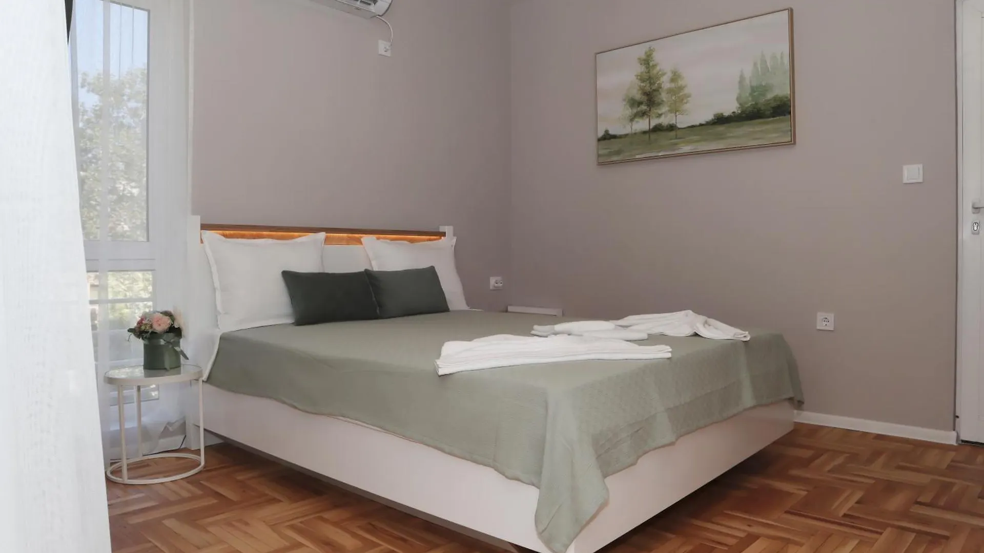 Studios Near To Burgas Free University Apartament